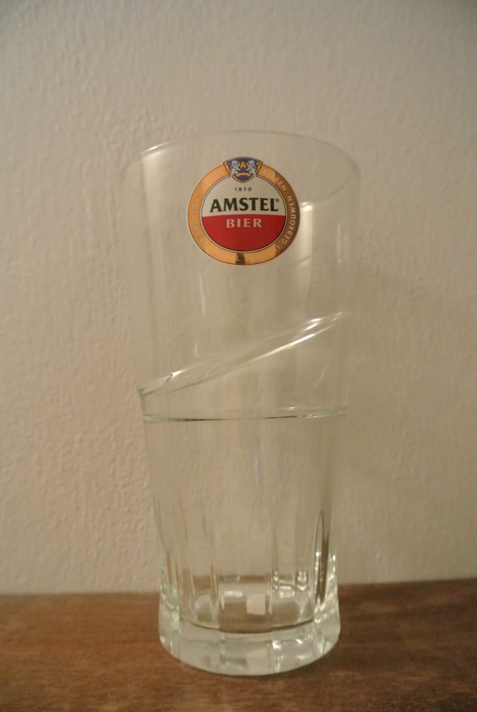 Půllitr — Amstel