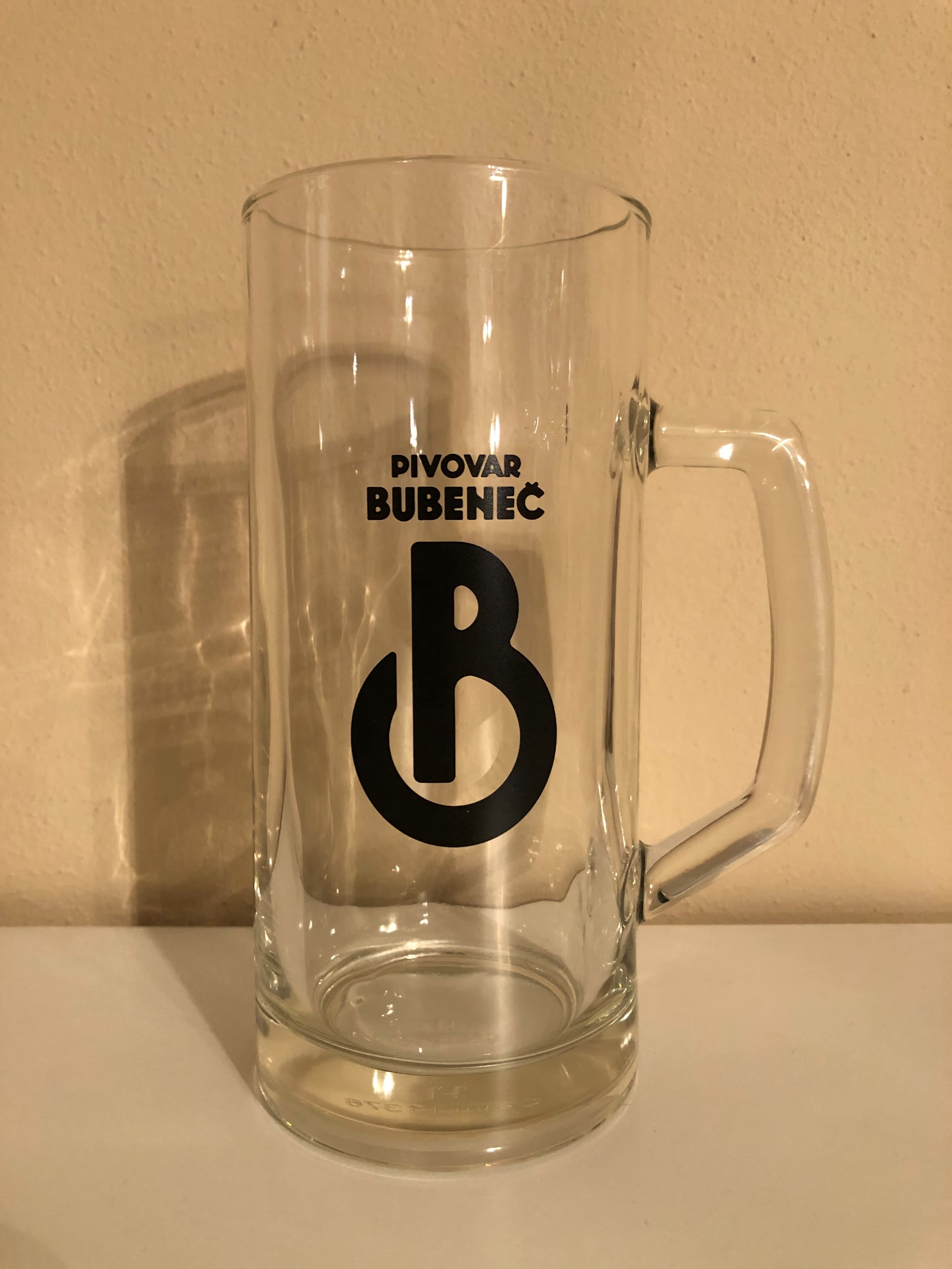 Půllitr — Bubeneč