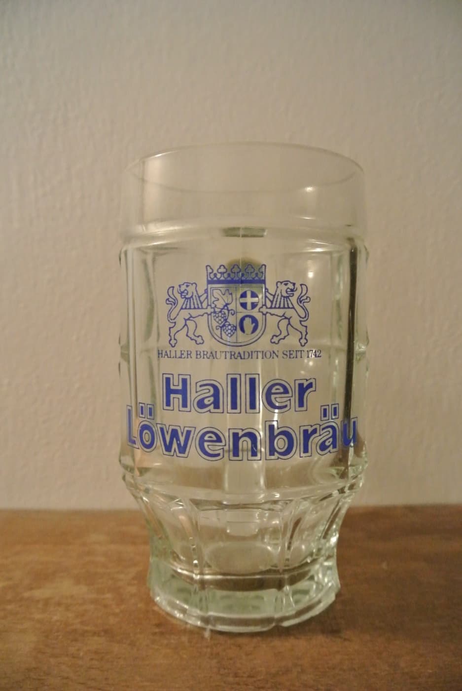 Půllitr — Haller Löwenbräu