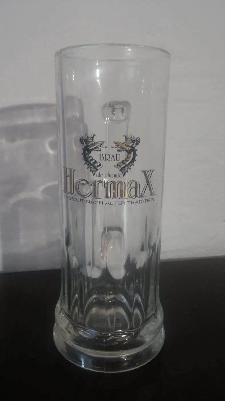 Půllitr — Hermax