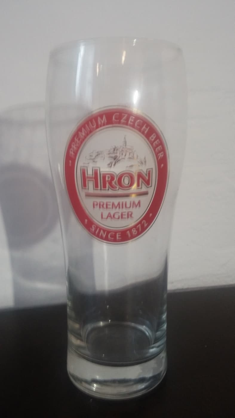 Půllitr — Hron