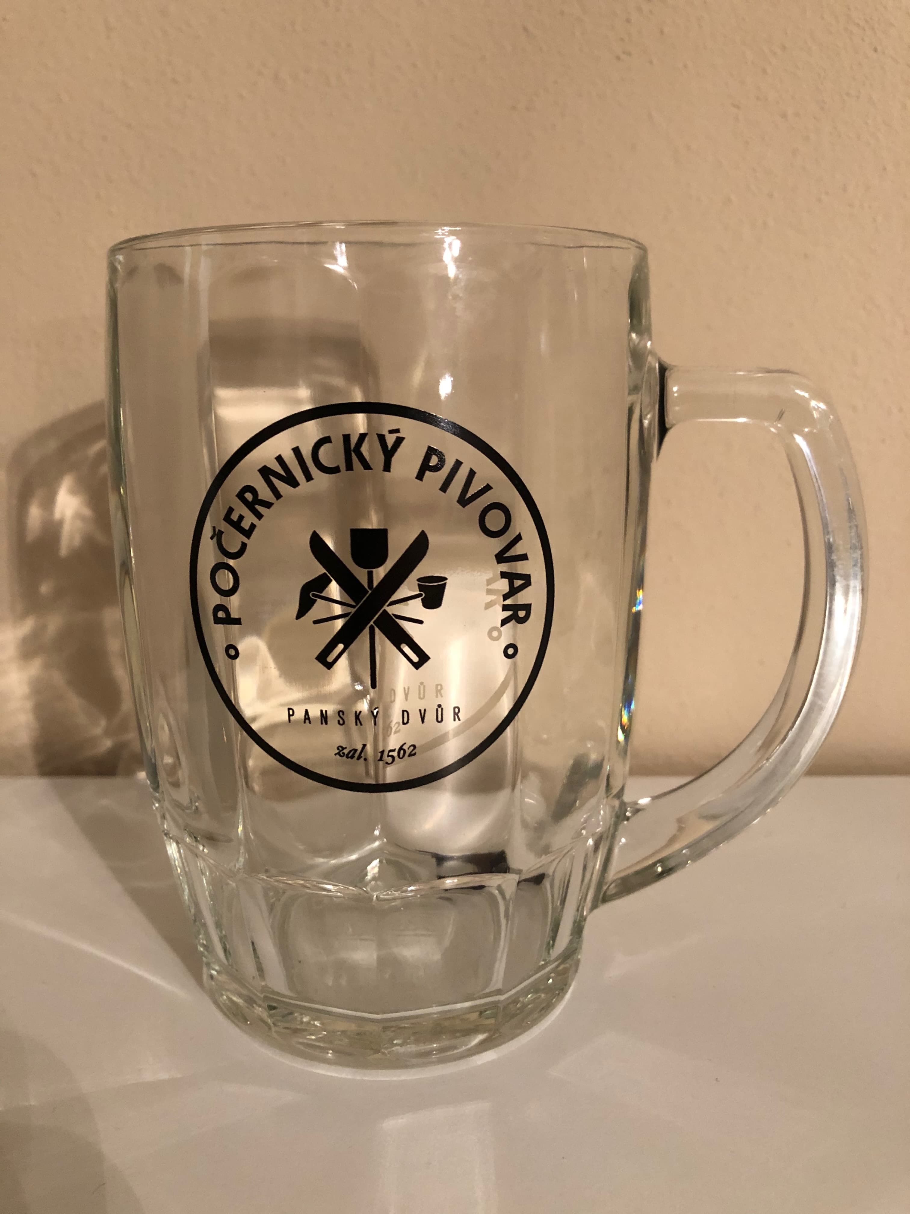 Půllitr — Počernický pivovar