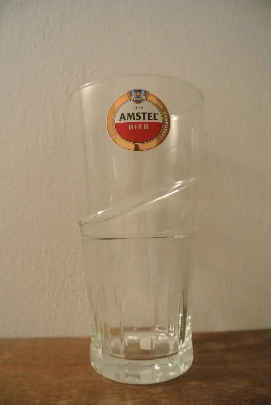 Půllitr — Amstel