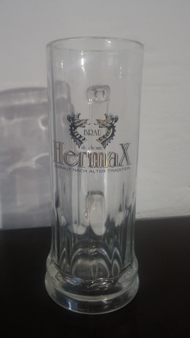 Půllitr — Hermax