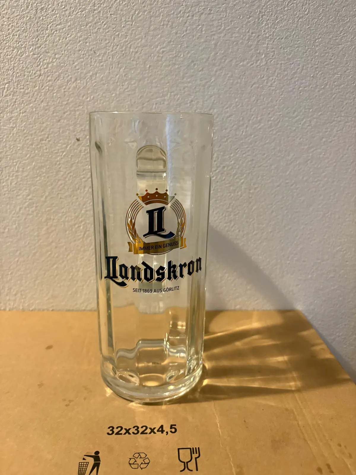 Půllitr — Landskron (2)