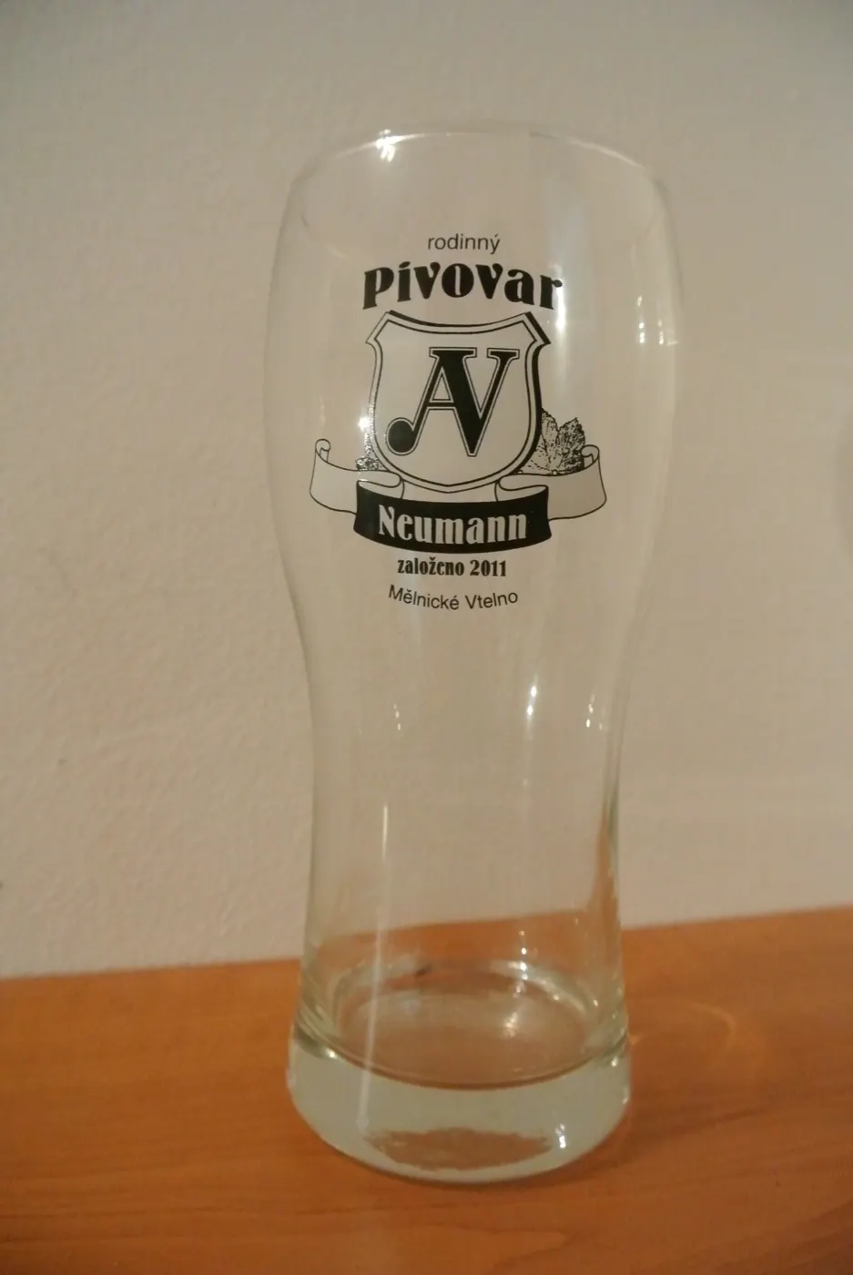 Půllitr — Neumann